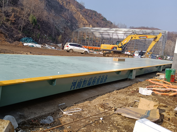 嵩县吕沟口水稳拌和站200吨地磅