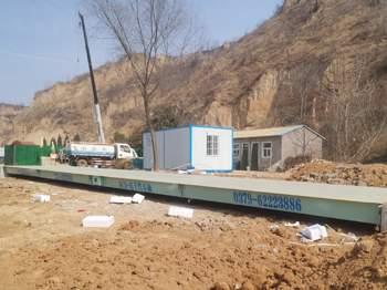 河南水利第二工程局：三门峡灵宝沟水坡项目120吨地磅