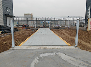 濮阳市中科绿色化工公共研发中心80吨地磅